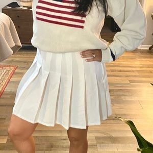 NWT wild fable white pleated skirt. XL
